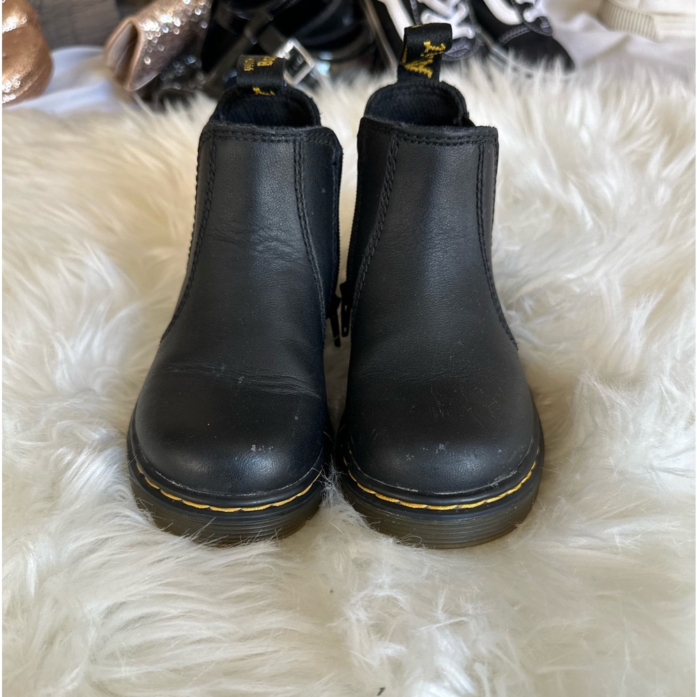 8T toddler dr Marten chelsea boots